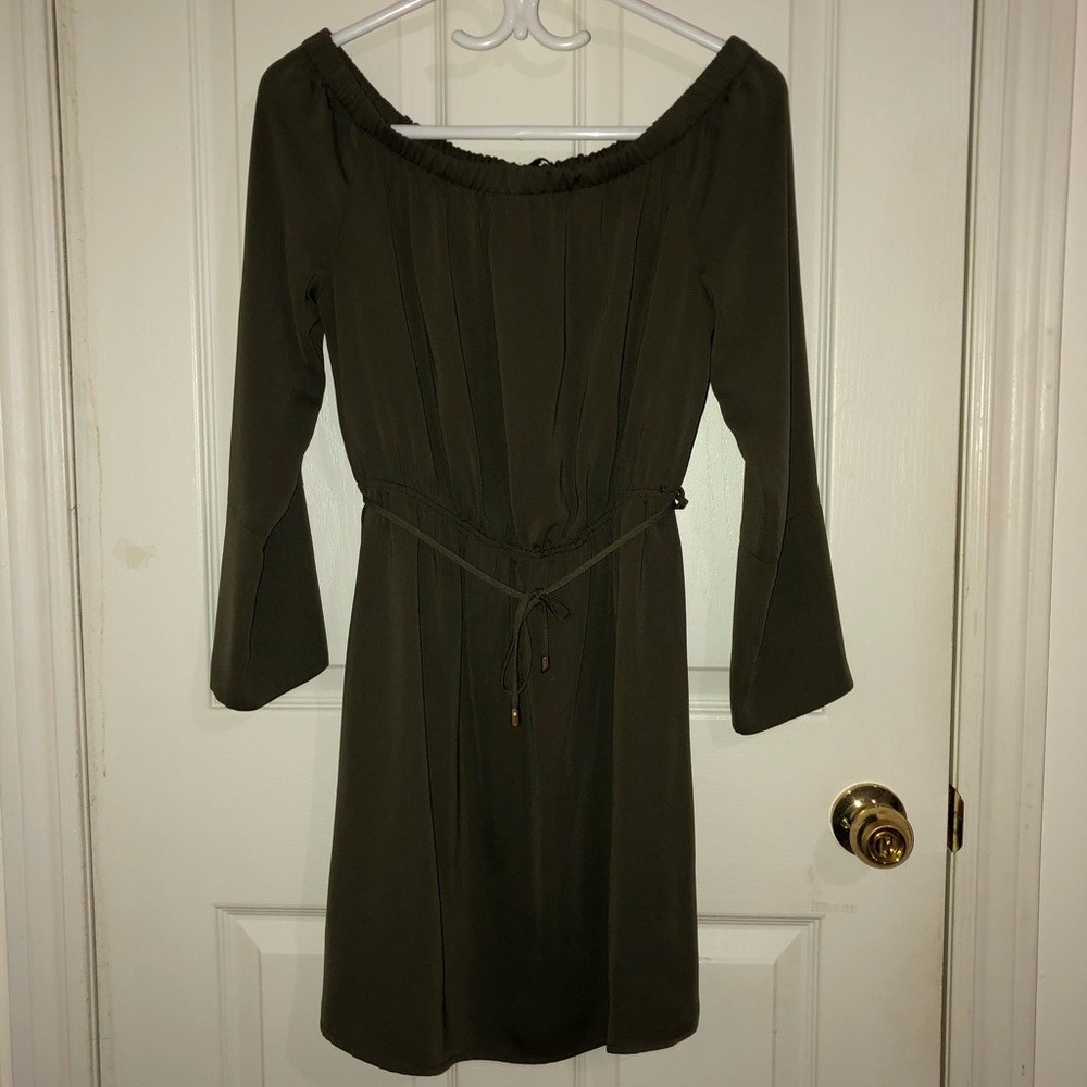 Dress - Picture 1 of 1